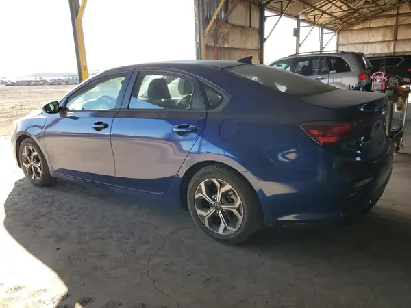 3KPF24AD9ME316555 2021 KIA FORTE - Image 2