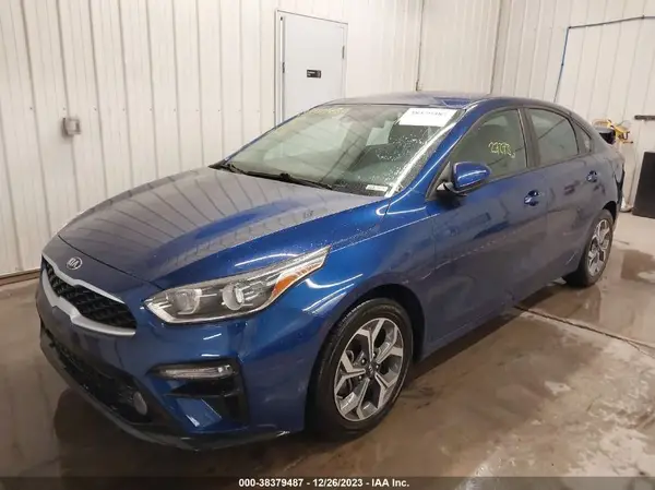 3KPF24AD9ME317396 2021 KIA FORTE - Image 2