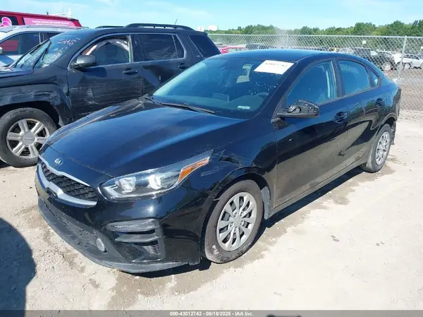 3KPF24AD9ME319732 2021 KIA FORTE - Image 2