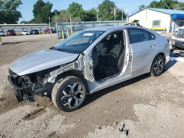 3KPF24AD9ME322694 2021 KIA FORTE - Image 1