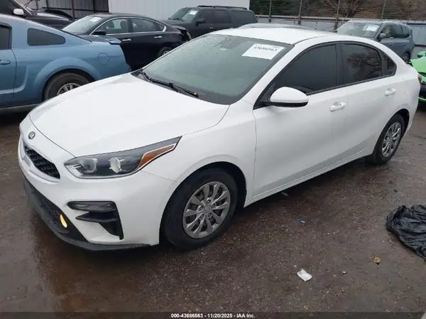 3KPF24AD9ME323554 2021 KIA FORTE - Image 2