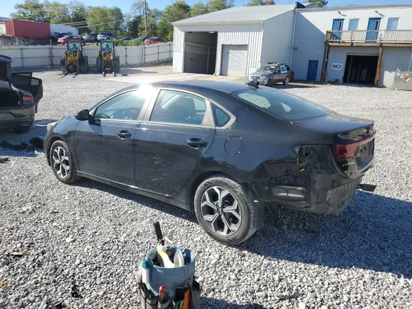 3KPF24AD9ME324493 2021 KIA FORTE - Image 2