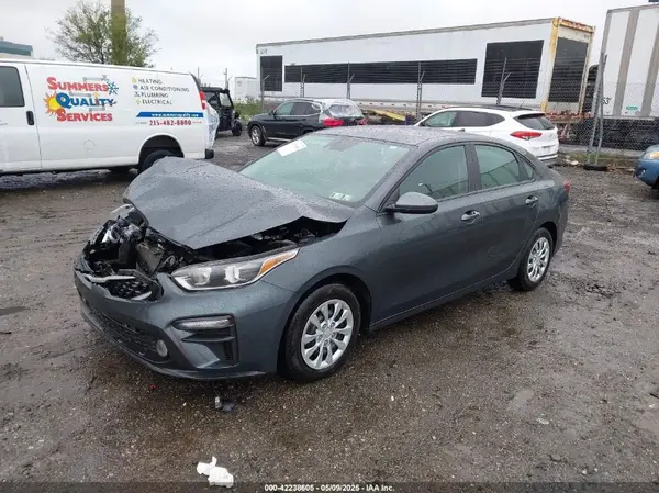3KPF24AD9ME325126 2021 KIA FORTE - Image 2
