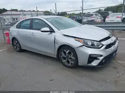 3KPF24AD9ME325689 2021 KIA FORTE