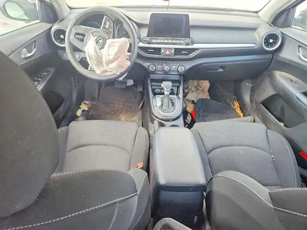 3KPF24AD9ME329662 2021 KIA FORTE - Image 8