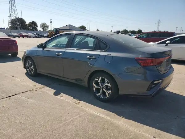 3KPF24AD9ME329970 2021 KIA FORTE - Image 2