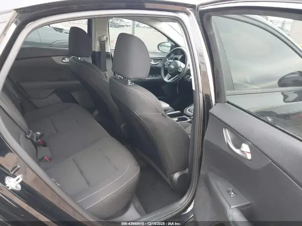 3KPF24AD9ME332755 2021 KIA FORTE - Image 8