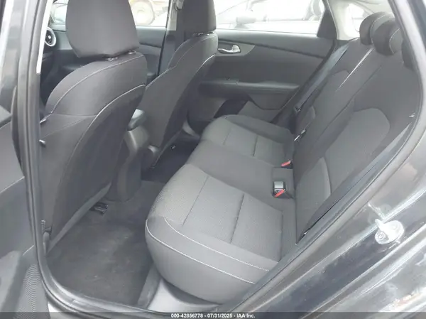 3KPF24AD9ME334294 2021 KIA FORTE - Image 8