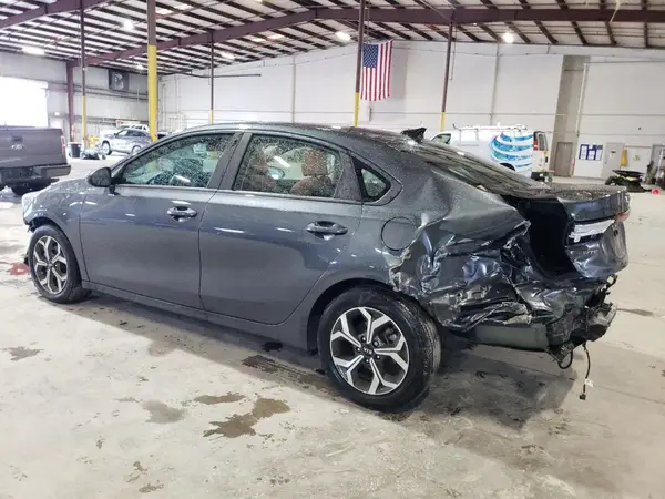 3KPF24AD9ME336692 2021 KIA FORTE - Image 2