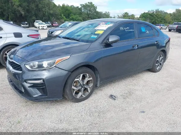 3KPF24AD9ME337292 2021 KIA FORTE - Image 2