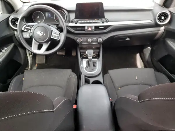 3KPF24AD9ME337681 2021 KIA FORTE - Image 8