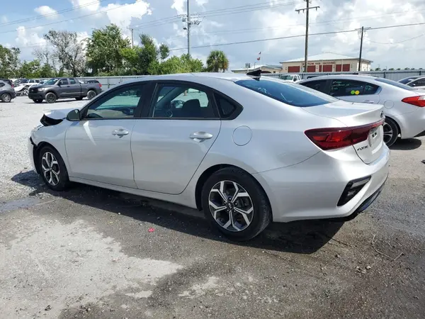 3KPF24AD9ME339415 2021 KIA FORTE - Image 2
