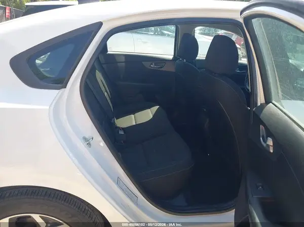 3KPF24AD9ME340421 2021 KIA FORTE - Image 8