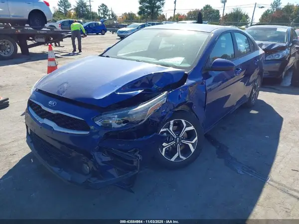 3KPF24AD9ME341858 2021 KIA FORTE - Image 2