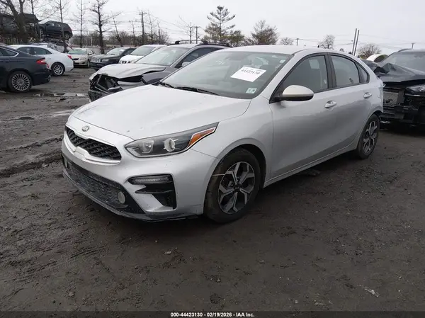 3KPF24AD9ME347238 2021 KIA FORTE - Image 2