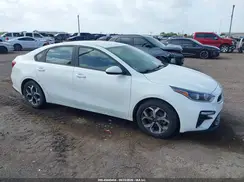 3KPF24AD9ME350480 2021 KIA FORTE