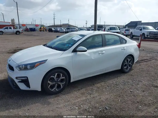 3KPF24AD9ME350480 2021 KIA FORTE - Image 2