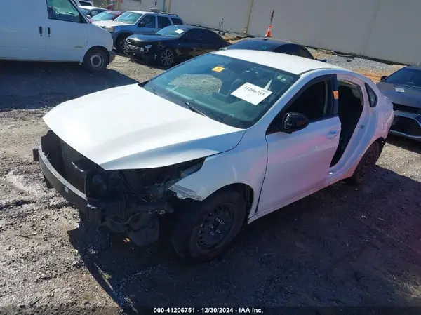 3KPF24AD9ME352634 2021 KIA FORTE - Image 2