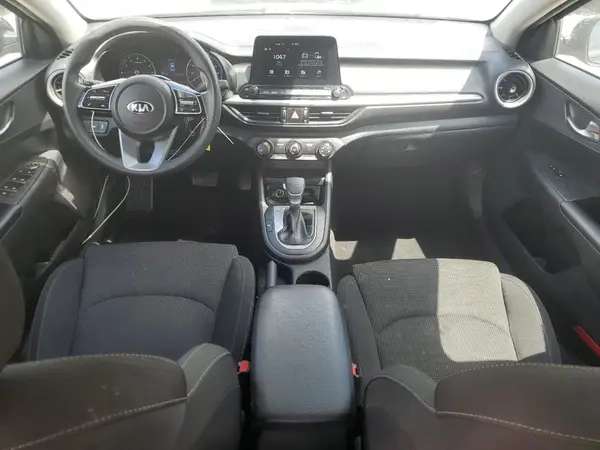 3KPF24AD9ME353346 2021 KIA FORTE - Image 8
