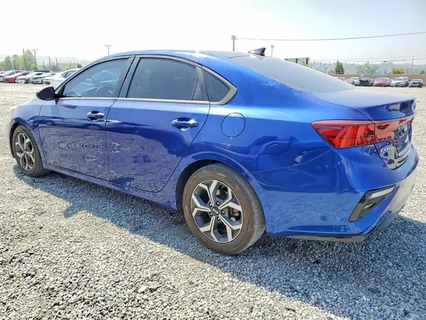 3KPF24AD9ME354299 2021 KIA FORTE - Image 2