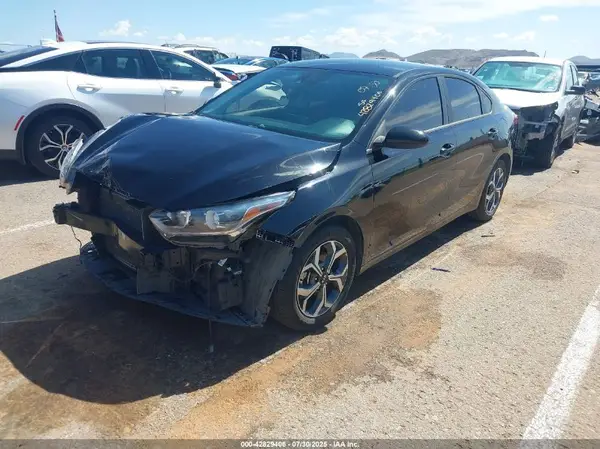 3KPF24AD9ME355842 2021 KIA FORTE - Image 2