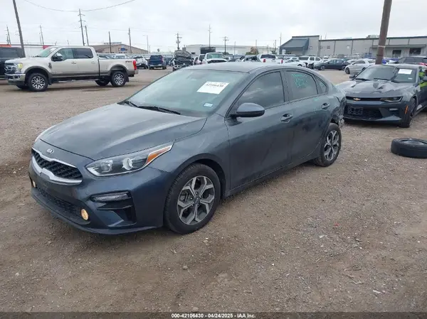 3KPF24AD9ME358627 2021 KIA FORTE - Image 2