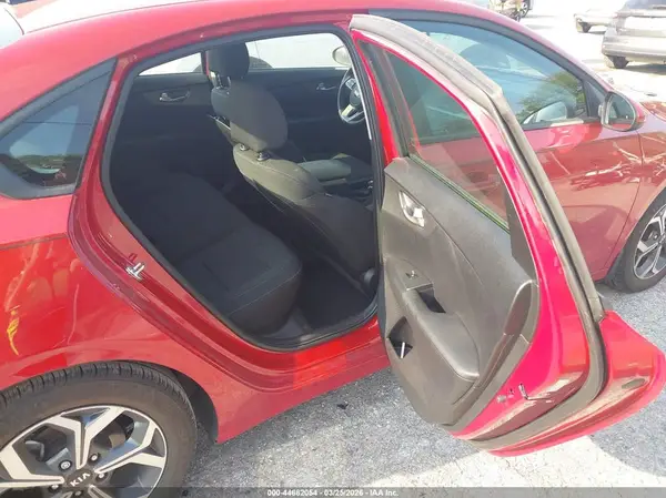 3KPF24AD9ME359003 2021 KIA FORTE - Image 8