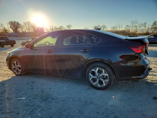 3KPF24AD9ME359194 2021 KIA FORTE - Image 2