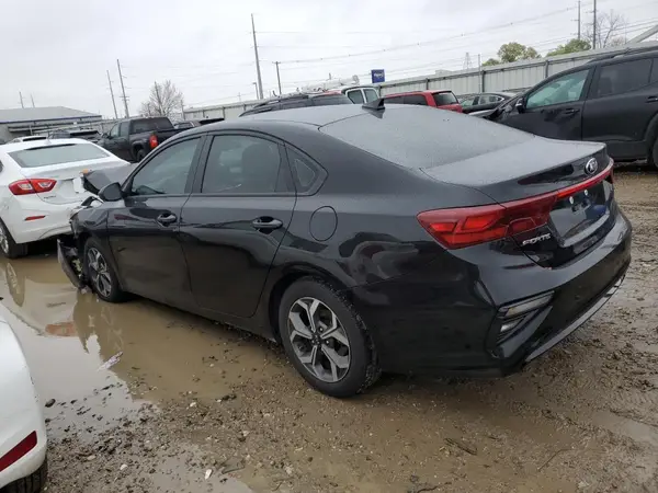 3KPF24AD9ME360801 2021 KIA FORTE - Image 2
