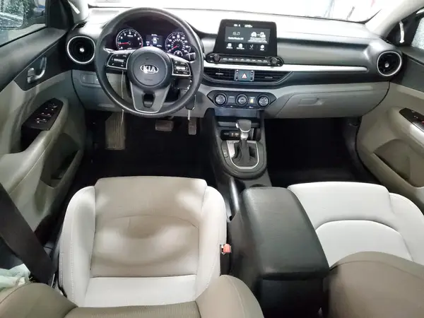 3KPF24AD9ME361513 2021 KIA FORTE - Image 8
