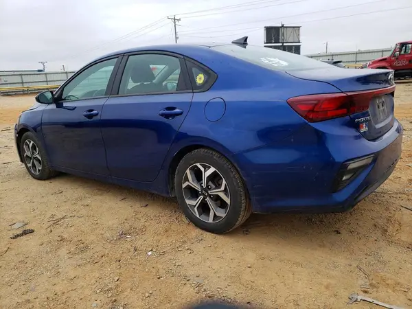 3KPF24AD9ME362158 2021 KIA FORTE - Image 2
