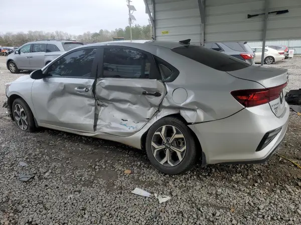 3KPF24AD9ME365724 2021 KIA FORTE - Image 2