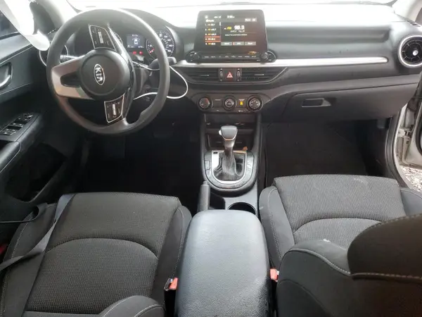 3KPF24AD9ME365724 2021 KIA FORTE - Image 8