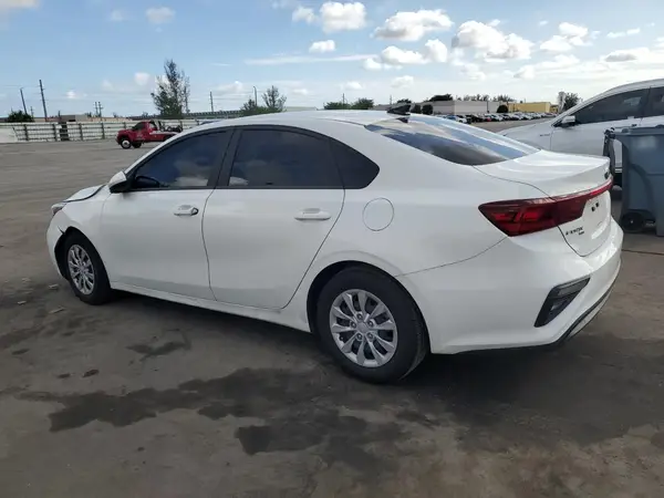 3KPF24AD9ME367361 2021 KIA FORTE - Image 2