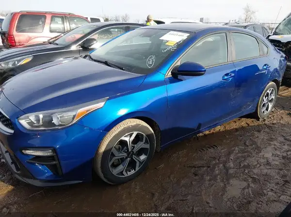 3KPF24AD9ME369479 2021 KIA FORTE - Image 2