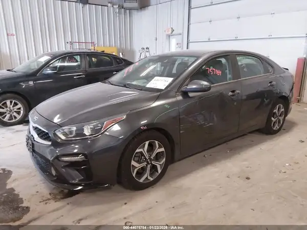 3KPF24AD9ME371491 2021 KIA FORTE - Image 2