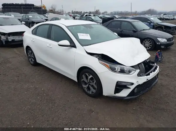 3KPF24AD9ME375069 2021 KIA FORTE - Image 1