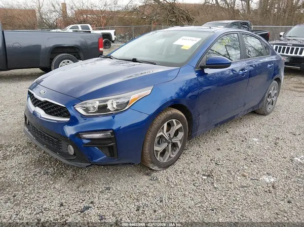 3KPF24AD9ME377663 2021 KIA FORTE - Image 2