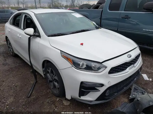 3KPF24AD9ME377761 2021 KIA FORTE - Image 1