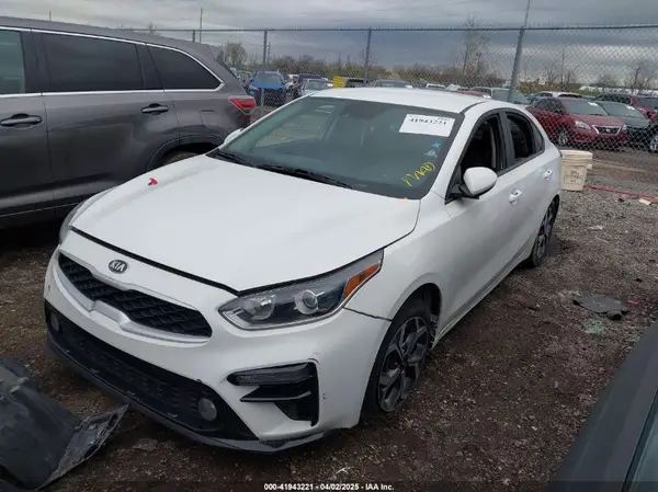 3KPF24AD9ME377761 2021 KIA FORTE - Image 2