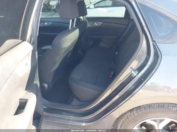 3KPF24AD9ME380904 2021 KIA FORTE - Image 8