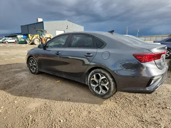 3KPF24AD9ME381437 2021 KIA FORTE - Image 2
