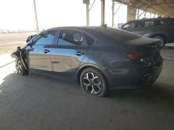 3KPF24AD9ME386900 2021 KIA FORTE - Image 2