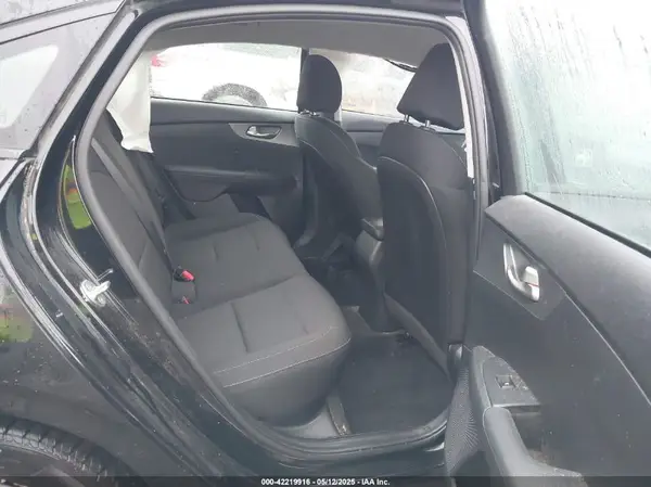 3KPF24AD9ME387965 2021 KIA FORTE - Image 8