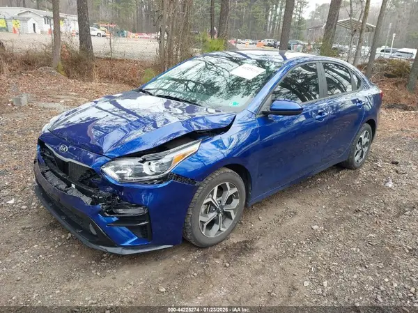 3KPF24AD9ME388727 2021 KIA FORTE - Image 2