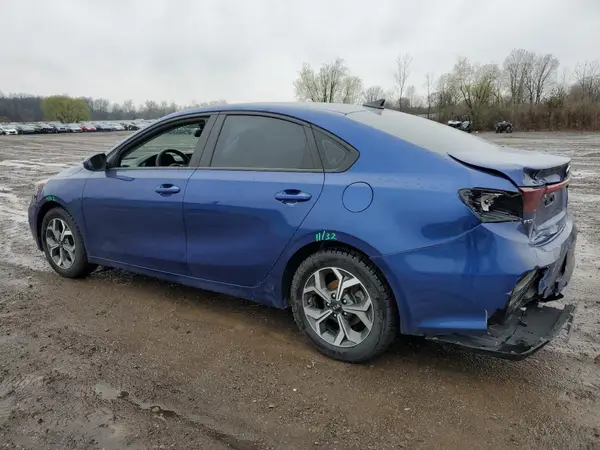 3KPF24AD9ME389716 2021 KIA FORTE - Image 2