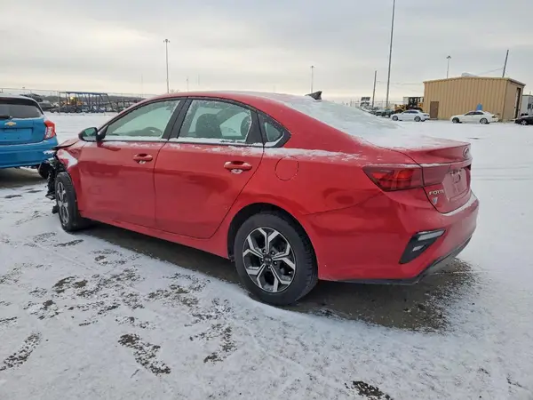 3KPF24AD9ME389991 2021 KIA FORTE - Image 2