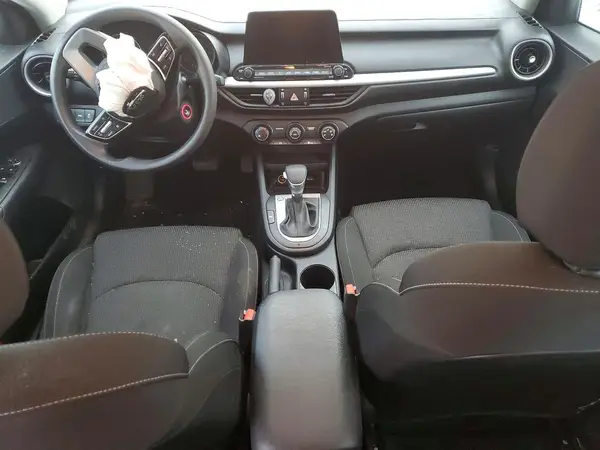 3KPF24AD9ME389991 2021 KIA FORTE - Image 8