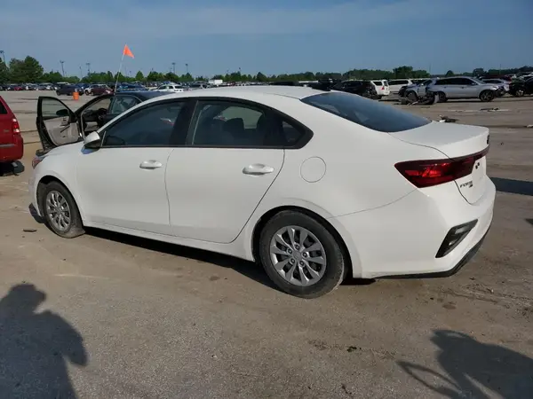 3KPF24AD9ME395015 2021 KIA FORTE - Image 2
