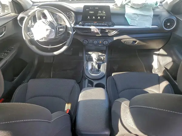 3KPF24AD9ME398061 2021 KIA FORTE - Image 8